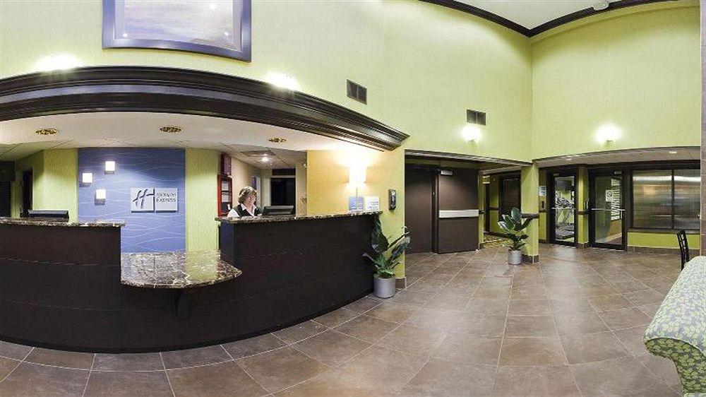 Holiday Inn Express Hotel & Suites Madison By Ihg Zewnętrze zdjęcie
