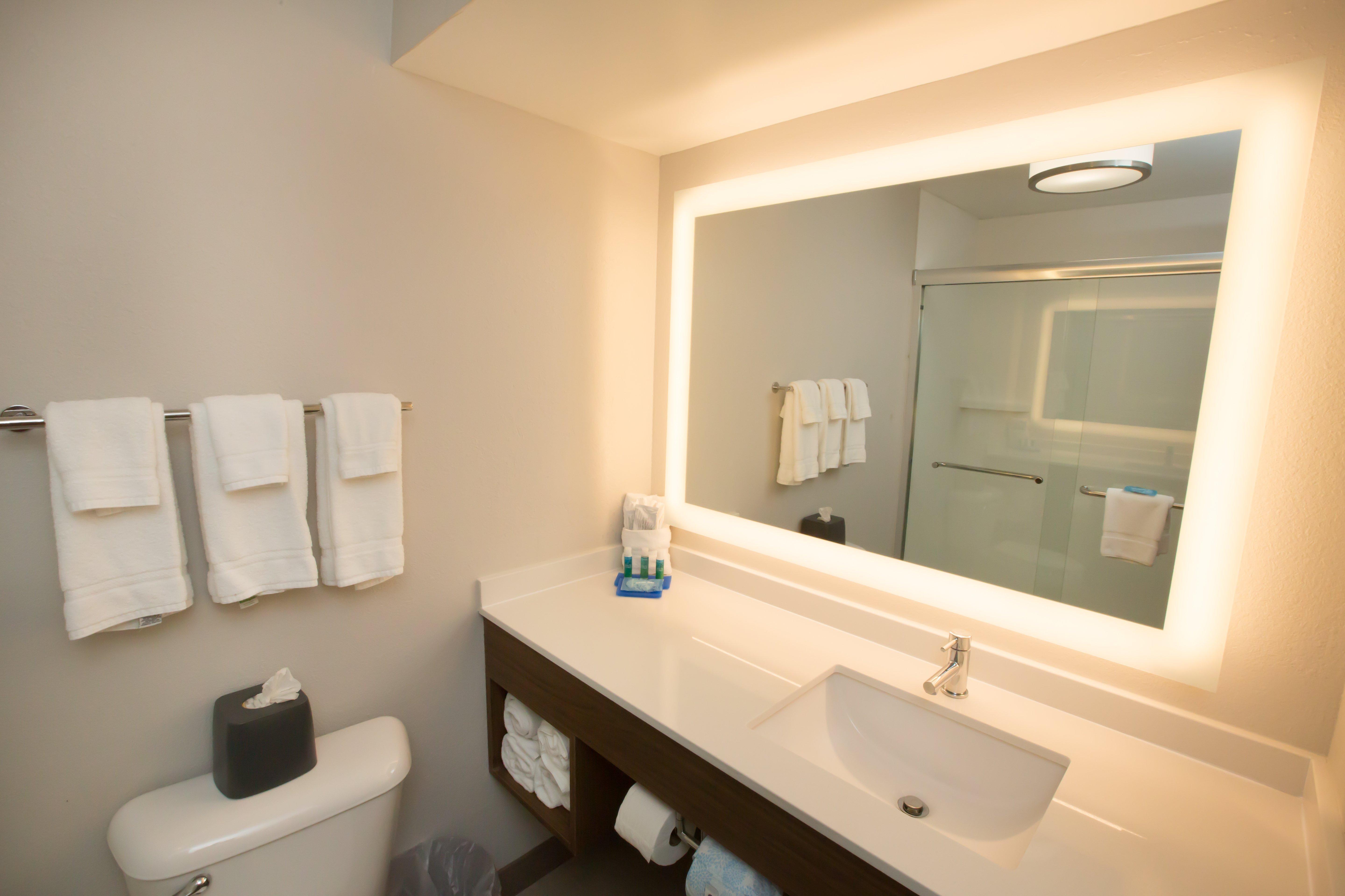Holiday Inn Express Hotel & Suites Madison By Ihg Zewnętrze zdjęcie