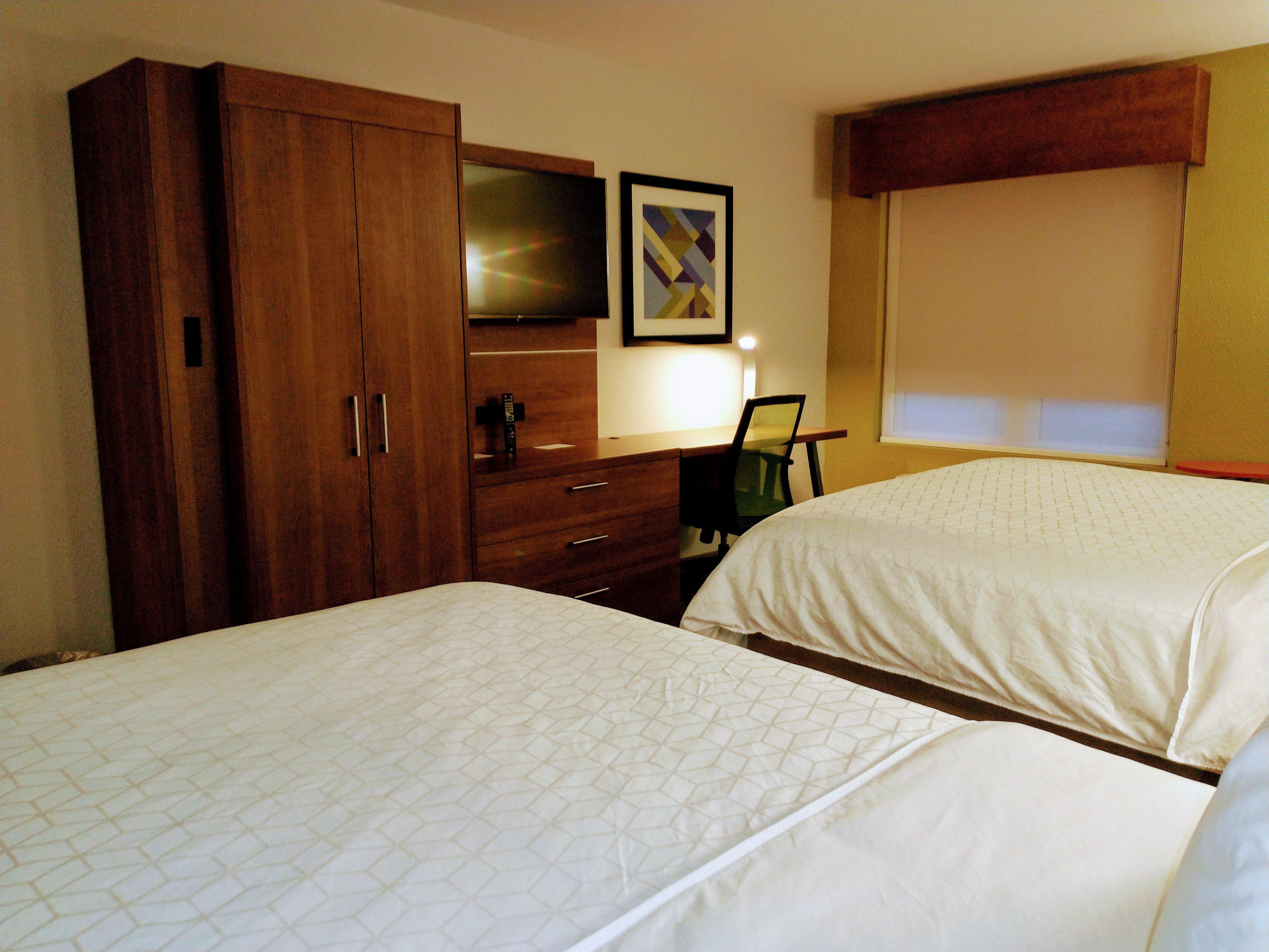 Holiday Inn Express Hotel & Suites Madison By Ihg Zewnętrze zdjęcie