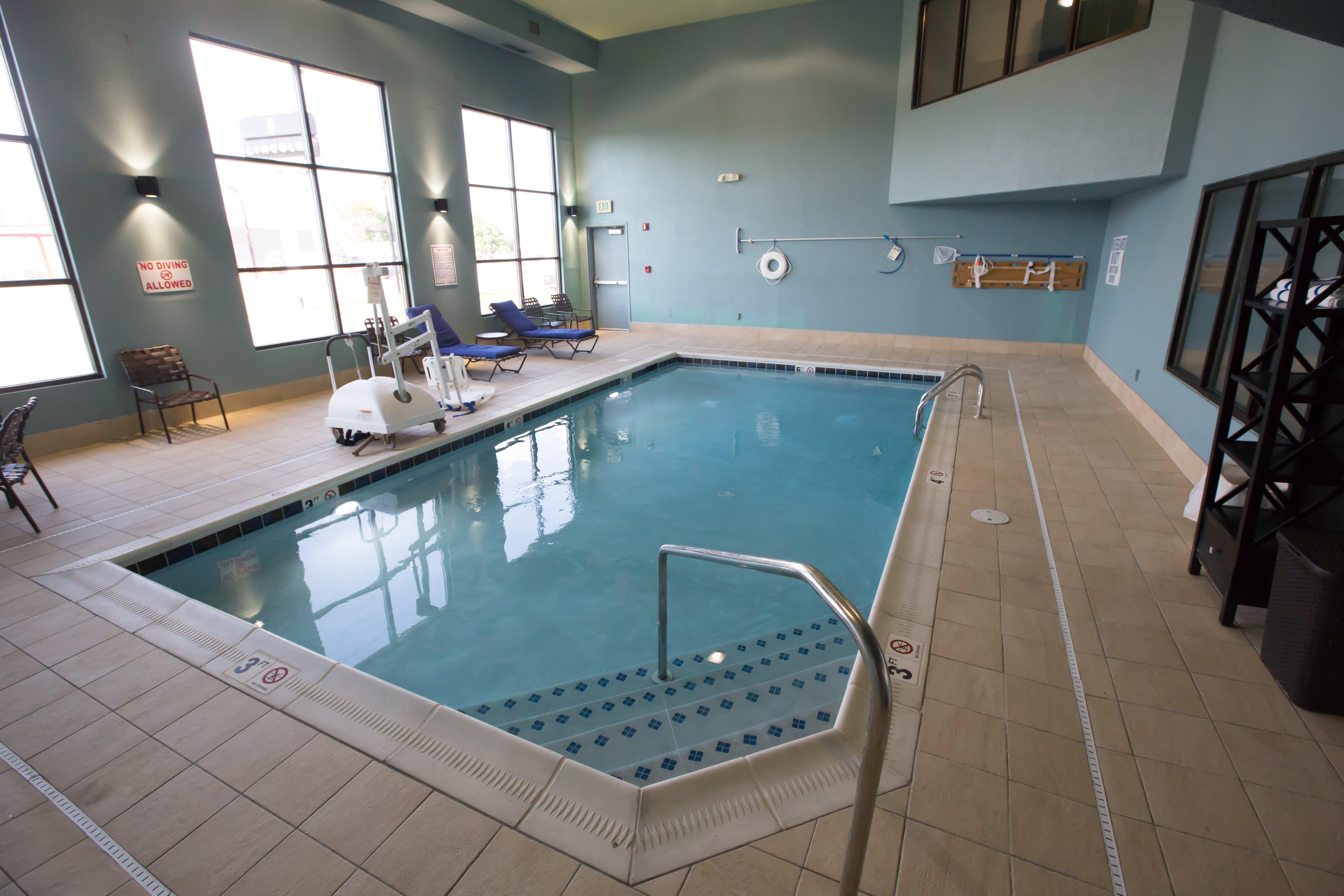 Holiday Inn Express Hotel & Suites Madison By Ihg Zewnętrze zdjęcie