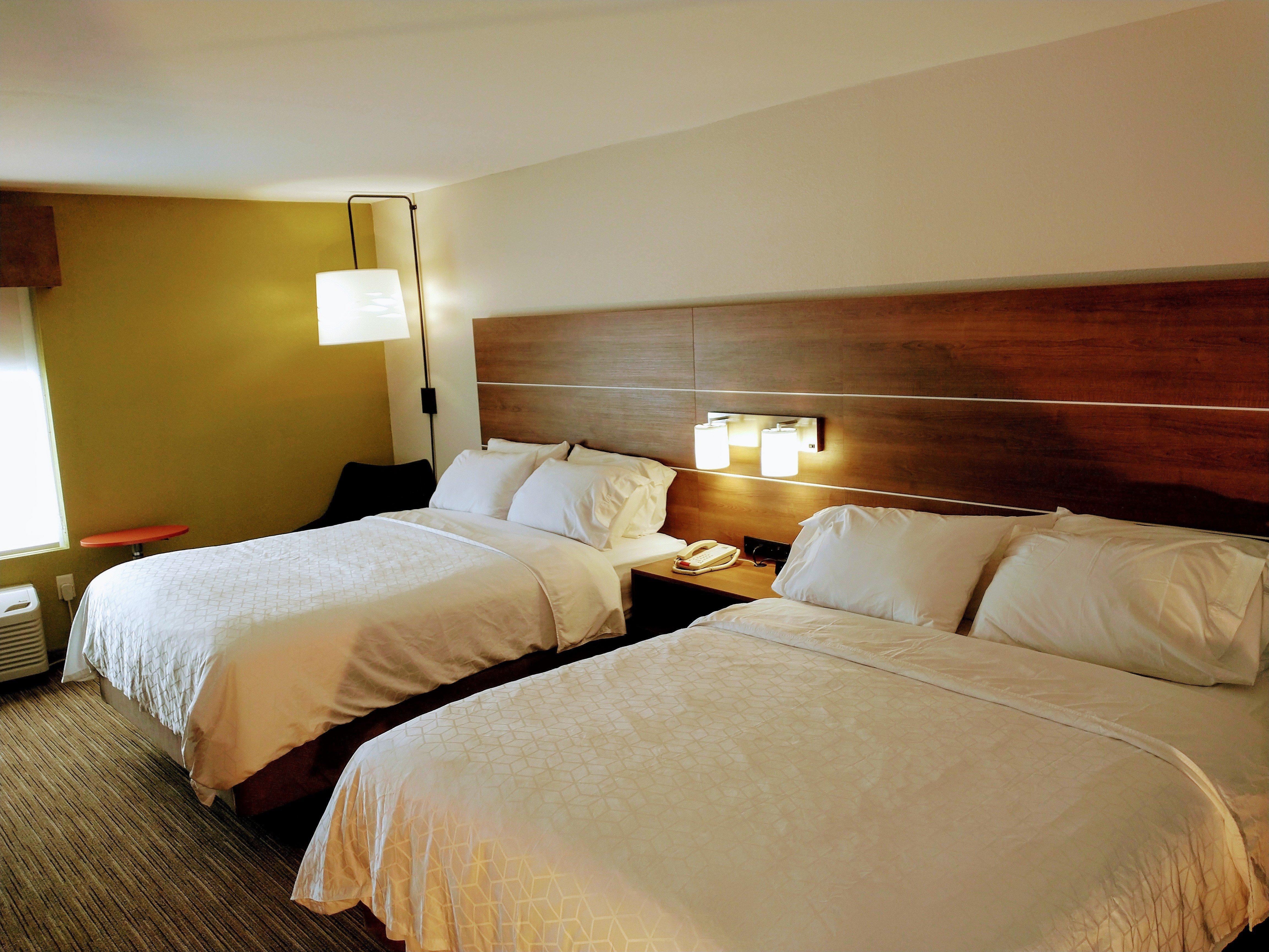 Holiday Inn Express Hotel & Suites Madison By Ihg Zewnętrze zdjęcie